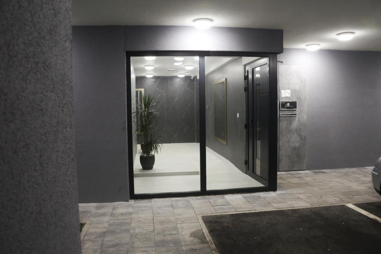 Apartman Natasa Sa Podzemnom Garazom Banja Luka Exteriér fotografie